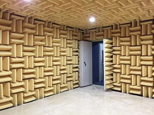 半消音室